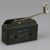 Saia-Burgess CYME Microswitch with 1-way roller lever actuator