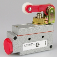 OBSOLETE Saia-Burgess MN6CTQMSA Limit Switch with roller lever