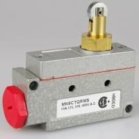 OBSOLETE Saia-Burgess MN6CTQRMS Limit Switch with inline roller