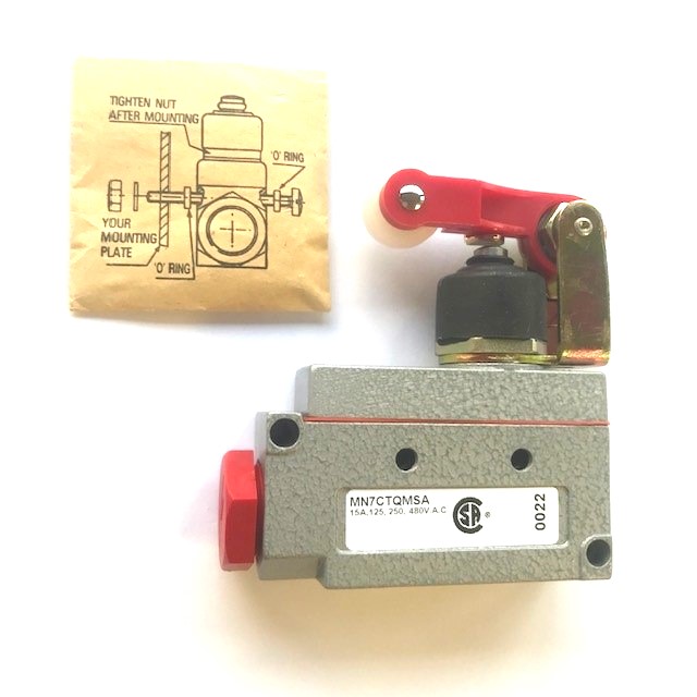 Saia-Burgess MN7CTQMSA Limit Switch with centre fixing holes