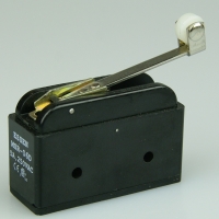Essen MSR-06D 5a Microswitch with roller lever actuator