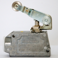 Limit Switch - roller lever - 16a    